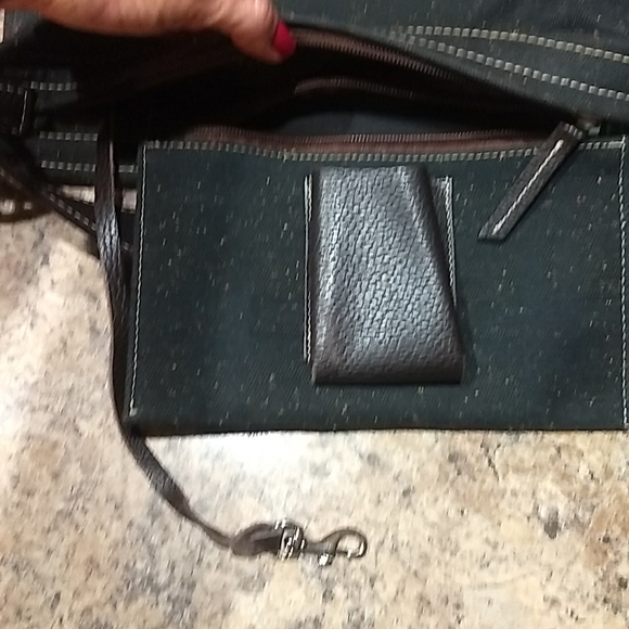 Dooney & Bourke canvas and leather vintage shoulder bag - Picture 7 of 11